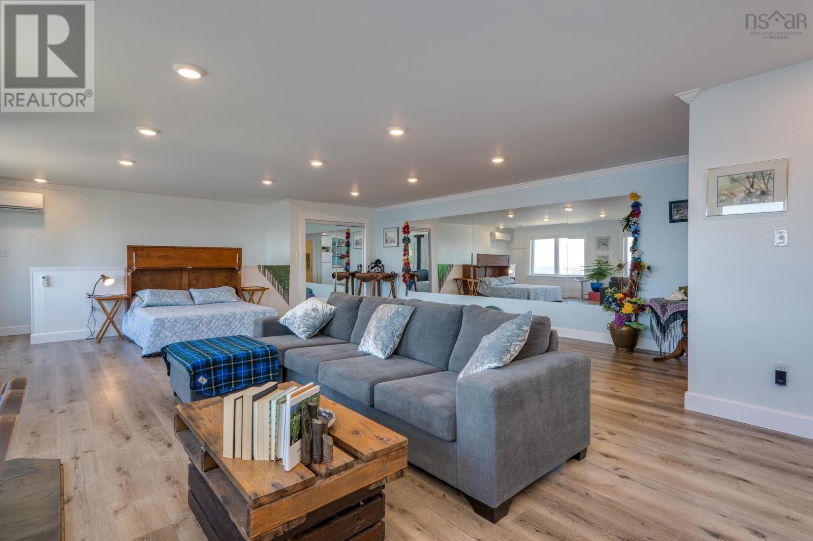 Property 17 of 48 of 1904 Sandy Point Road