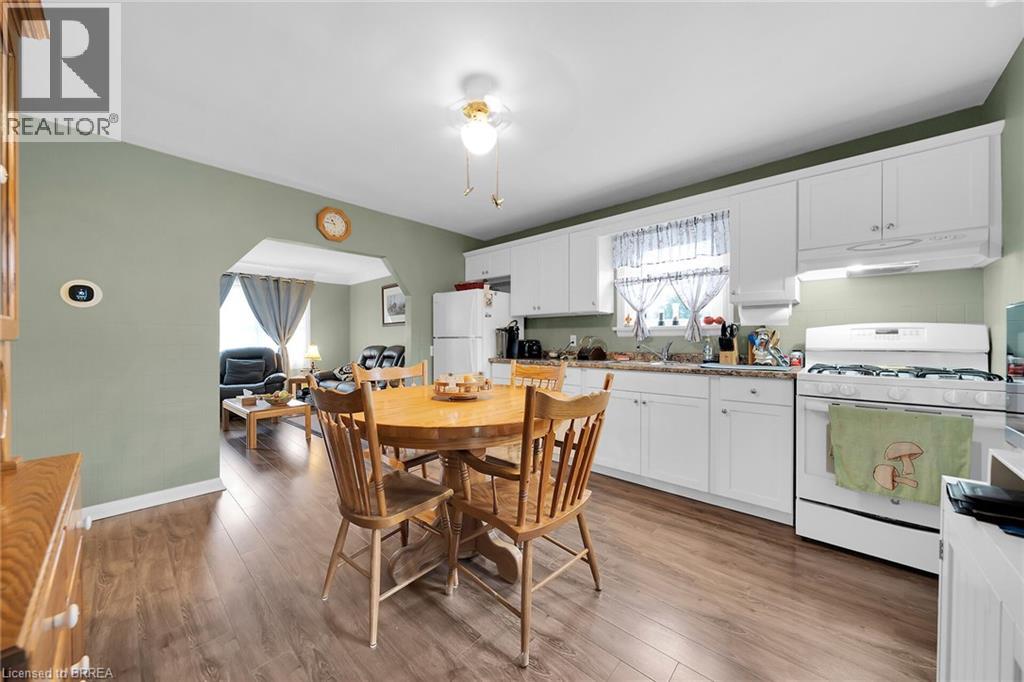 205 CRYSLER Street - 13