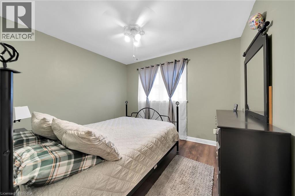 205 CRYSLER Street - 19