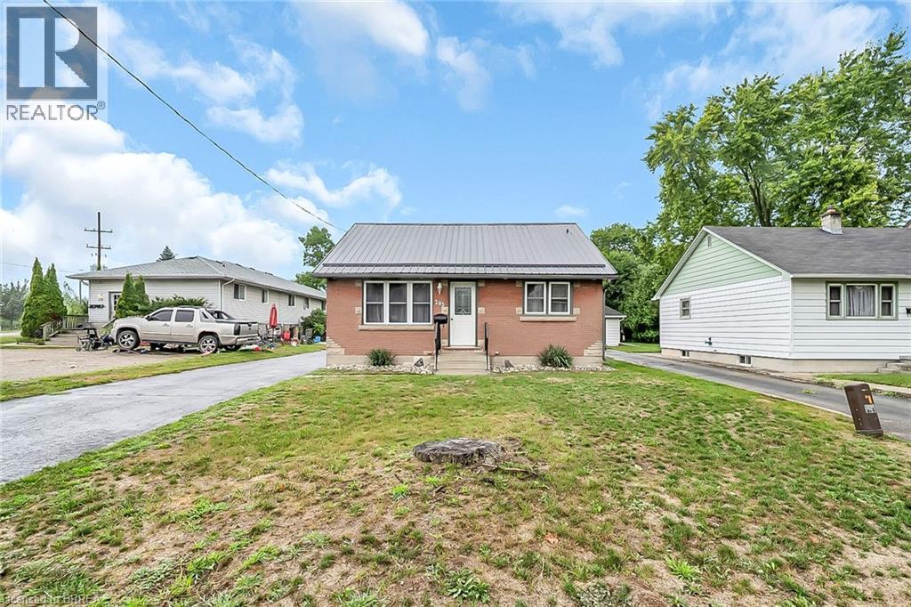 205 CRYSLER Street - 4