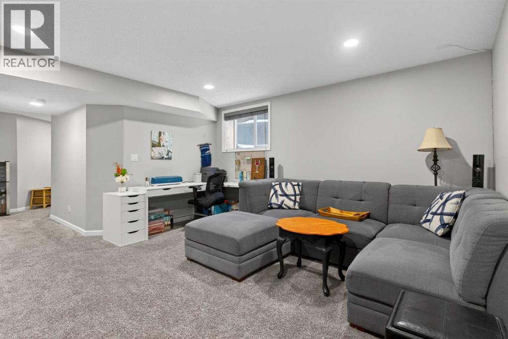 Single Family House for Sale in  Sage Valley Manor NW Sage Hill Calgary 