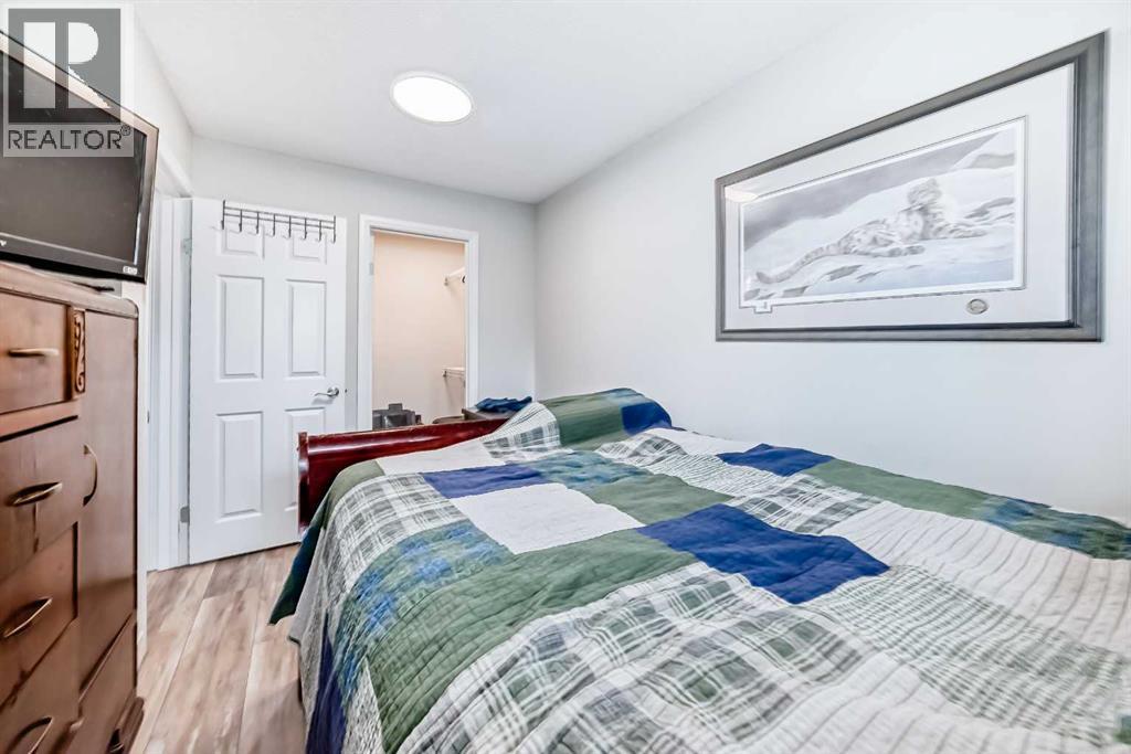 Single Family House for Sale in    Street NW Bowness Calgary 