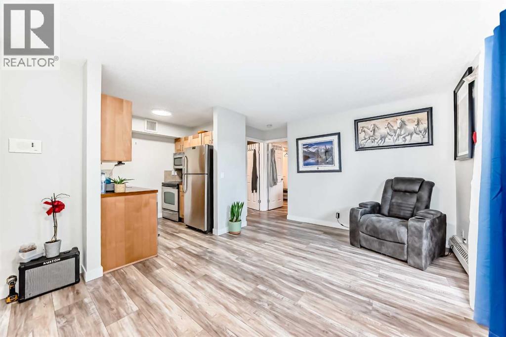 Single Family House for Sale in    Street NW Bowness Calgary 