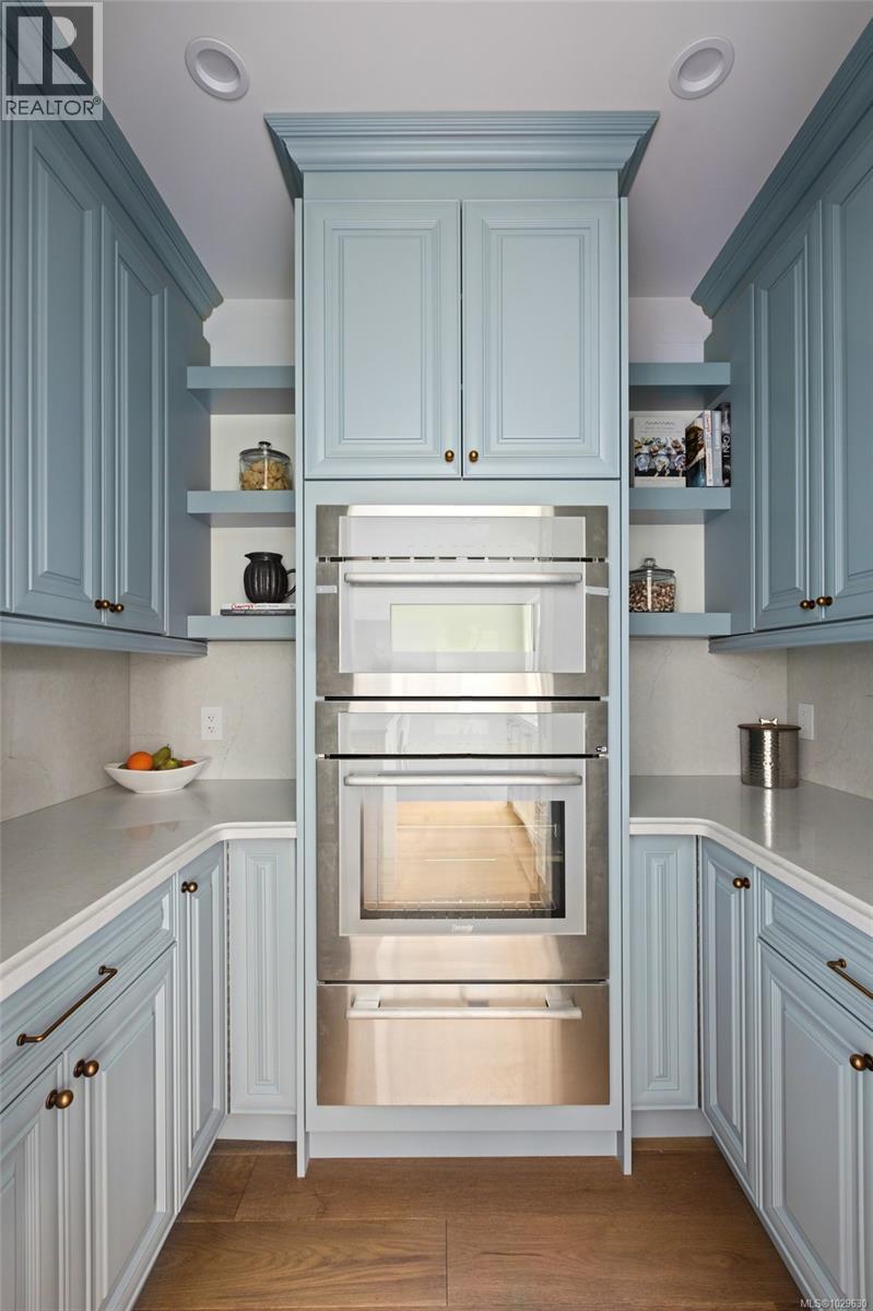 135 PASSMORE ST - 22