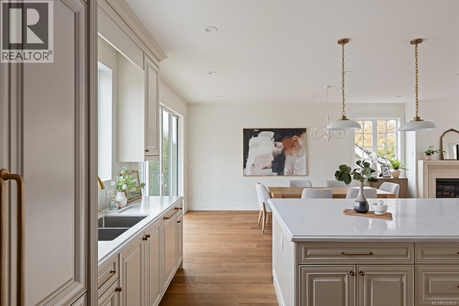 135 PASSMORE ST - 23