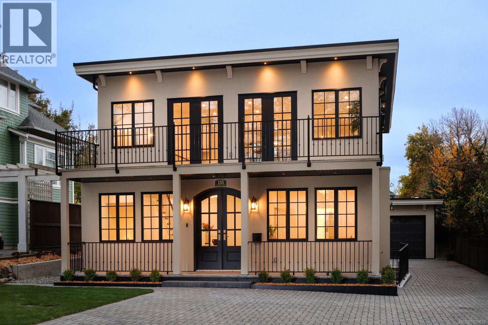 135 PASSMORE ST - 43