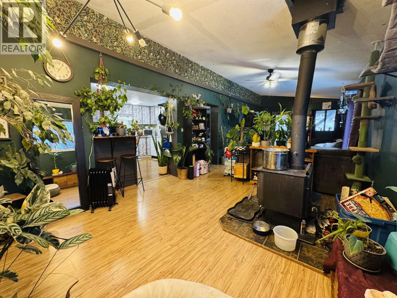 7593 MCCAULEY ROAD - 6