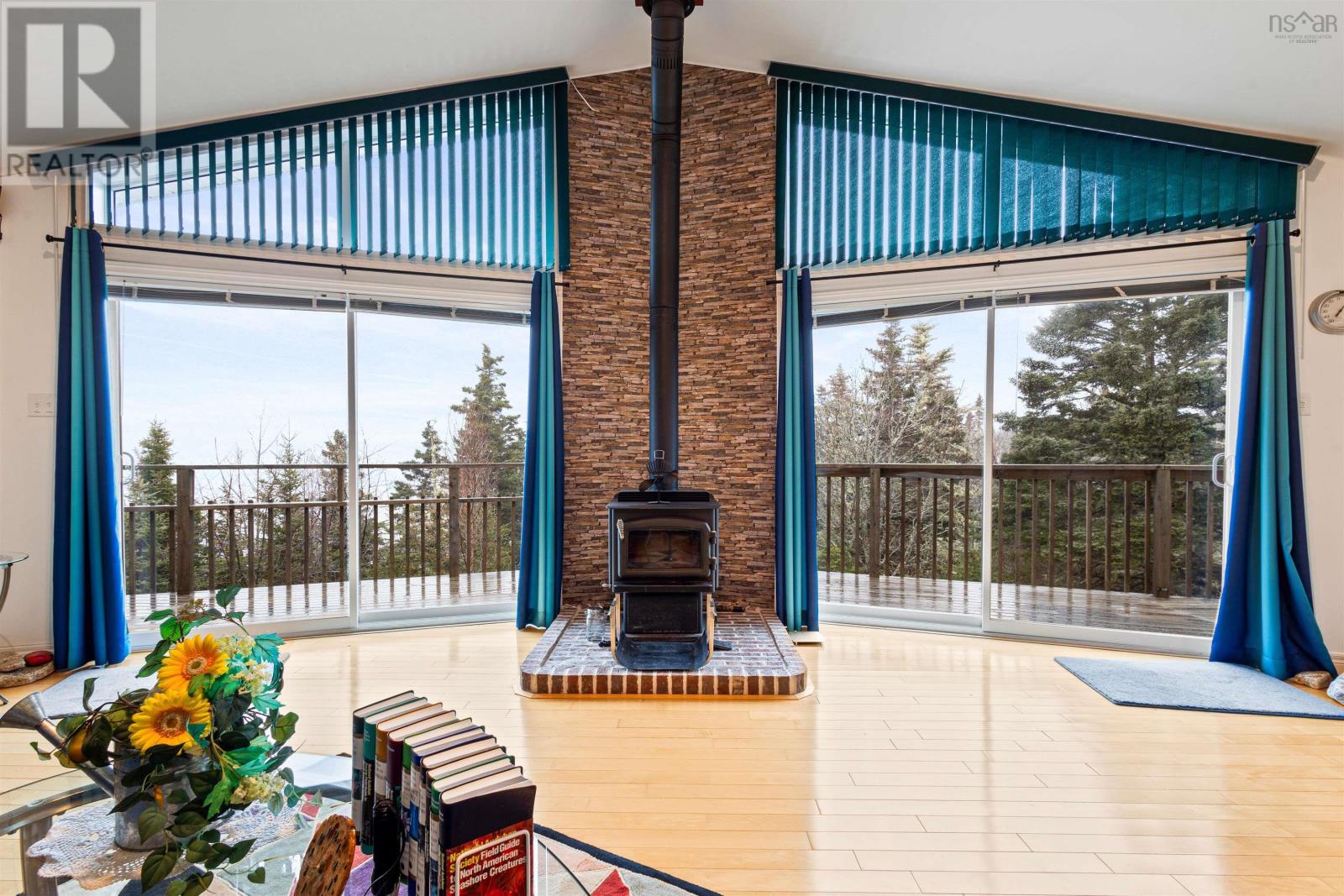 Property 23 of 32 of 821 Shad Point Parkway