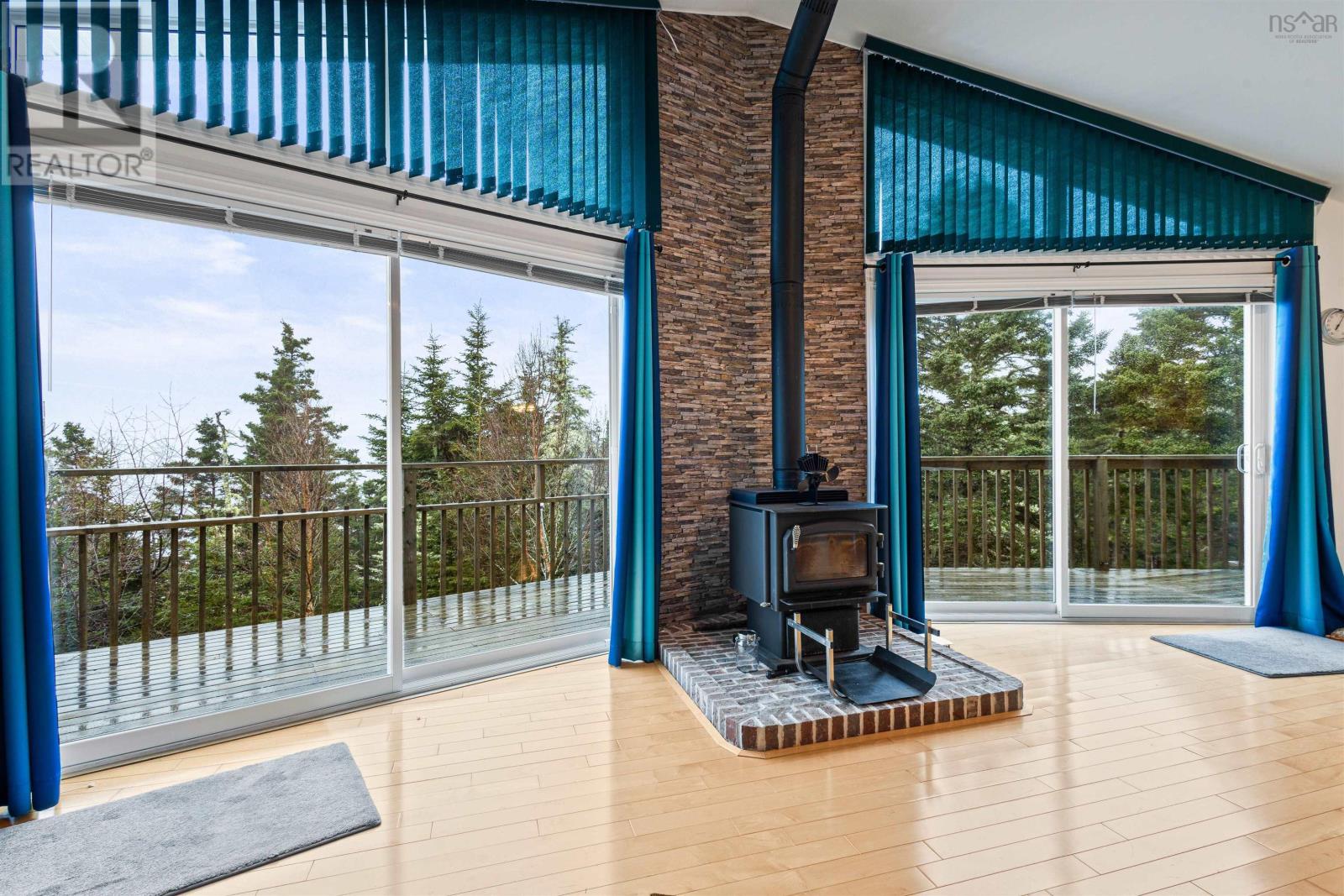 Property 28 of 32 of 821 Shad Point Parkway