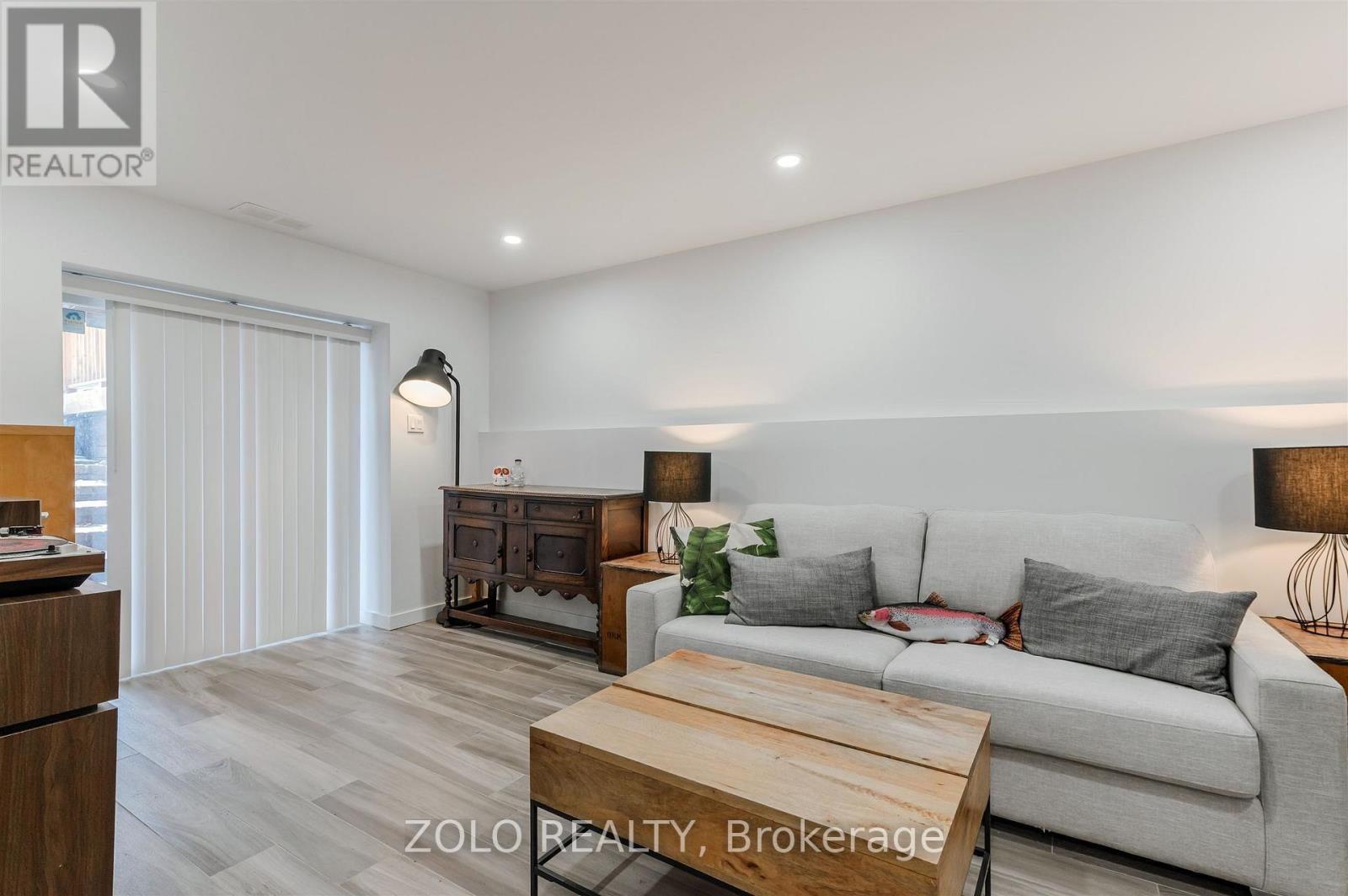 25 JOSEPH STREET - 30