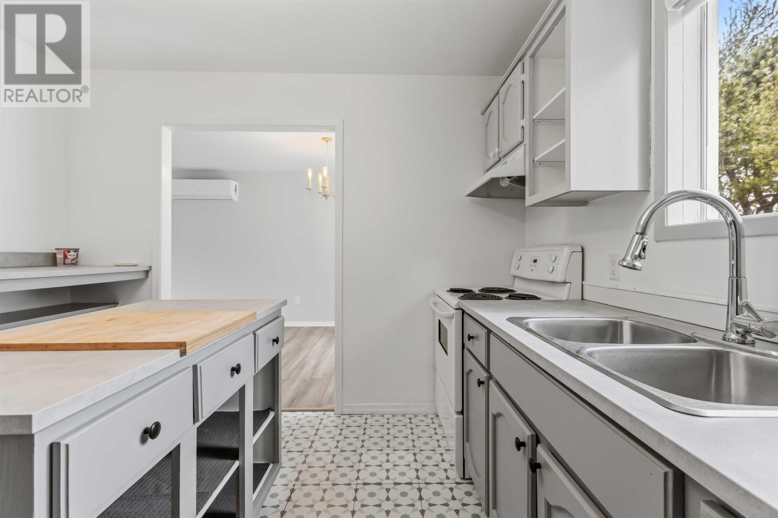 Property 3 of 34 of 21 Albert Street