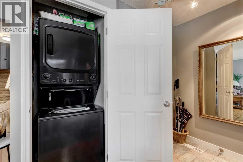 Single Family House 4 Level for Sale in  Cedarbrook Way SW Cedarbrae Calgary 