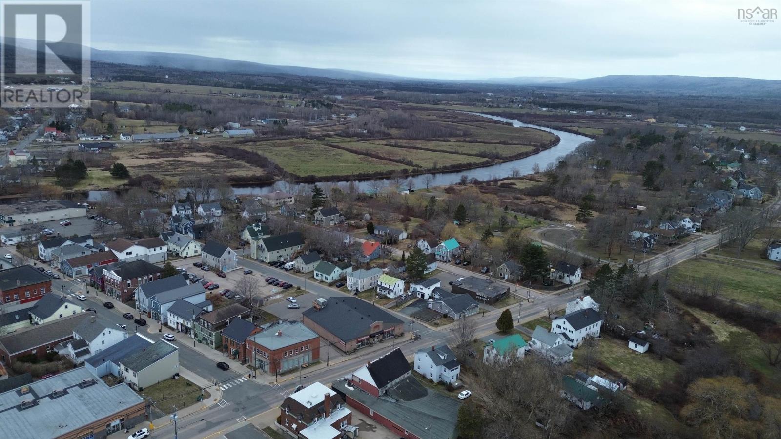 Property 6 of 18 of 267 Granville Street W