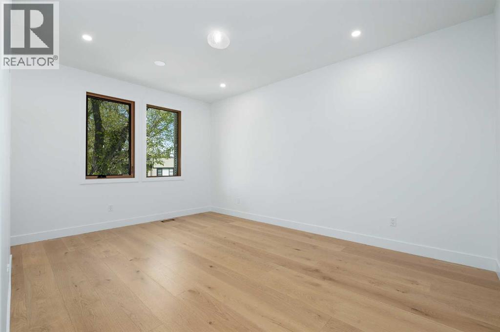 Single Family House for Sale in   Avenue NW Mount Pleasant Calgary 