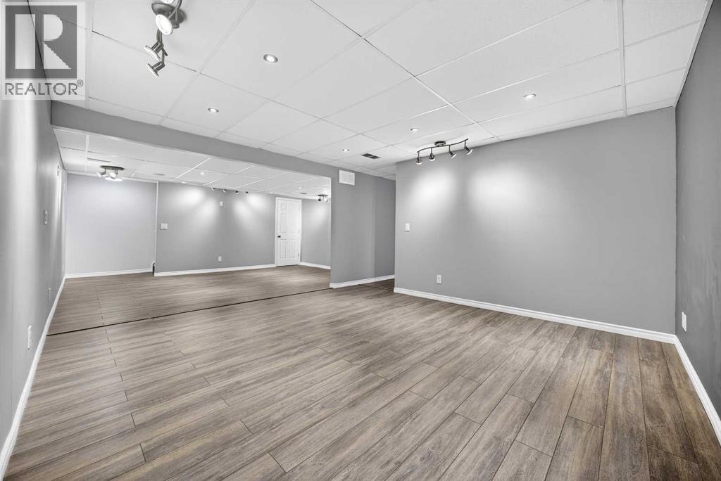 Single Family House for Sale in  Panamount Drive NW Panorama Hills Calgary 