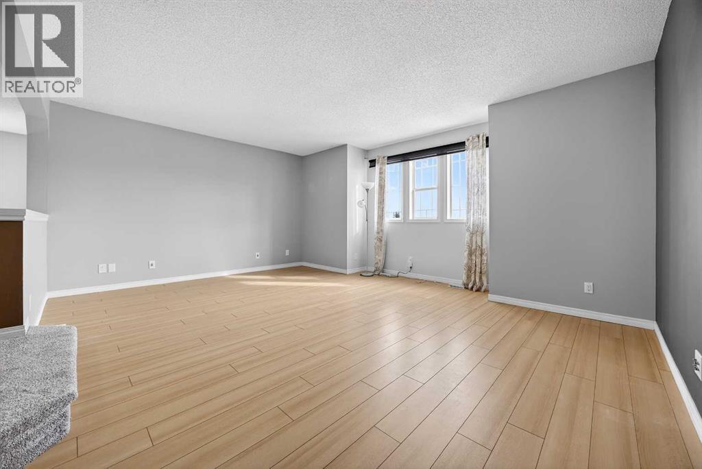 Single Family House for Sale in  Panamount Drive NW Panorama Hills Calgary 