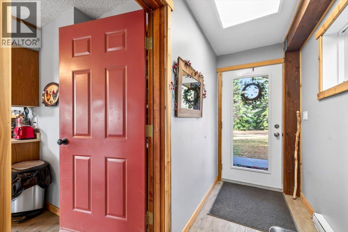 1536 Tie Lake Loop Rd. N Road, Jaffray