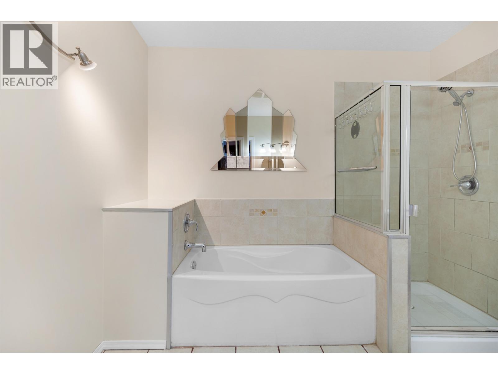 622 CUTBANK ROAD - 16