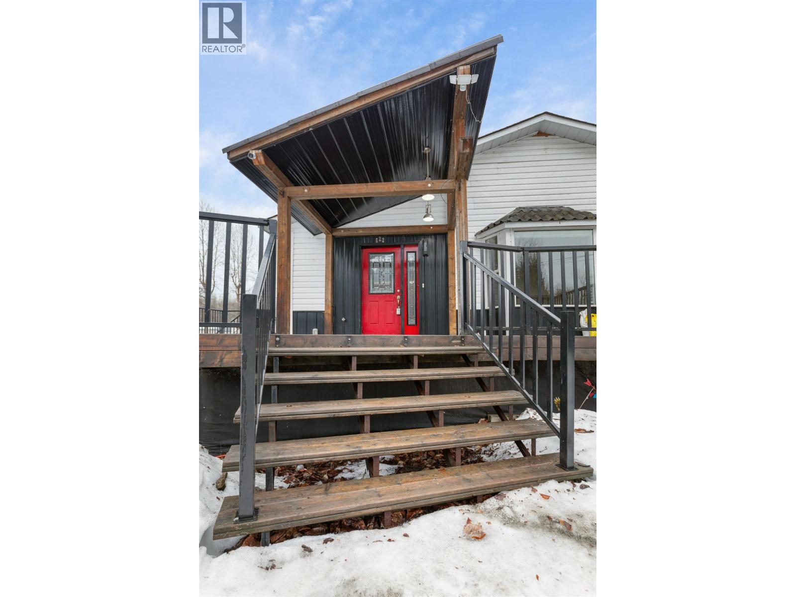 622 CUTBANK ROAD - 38