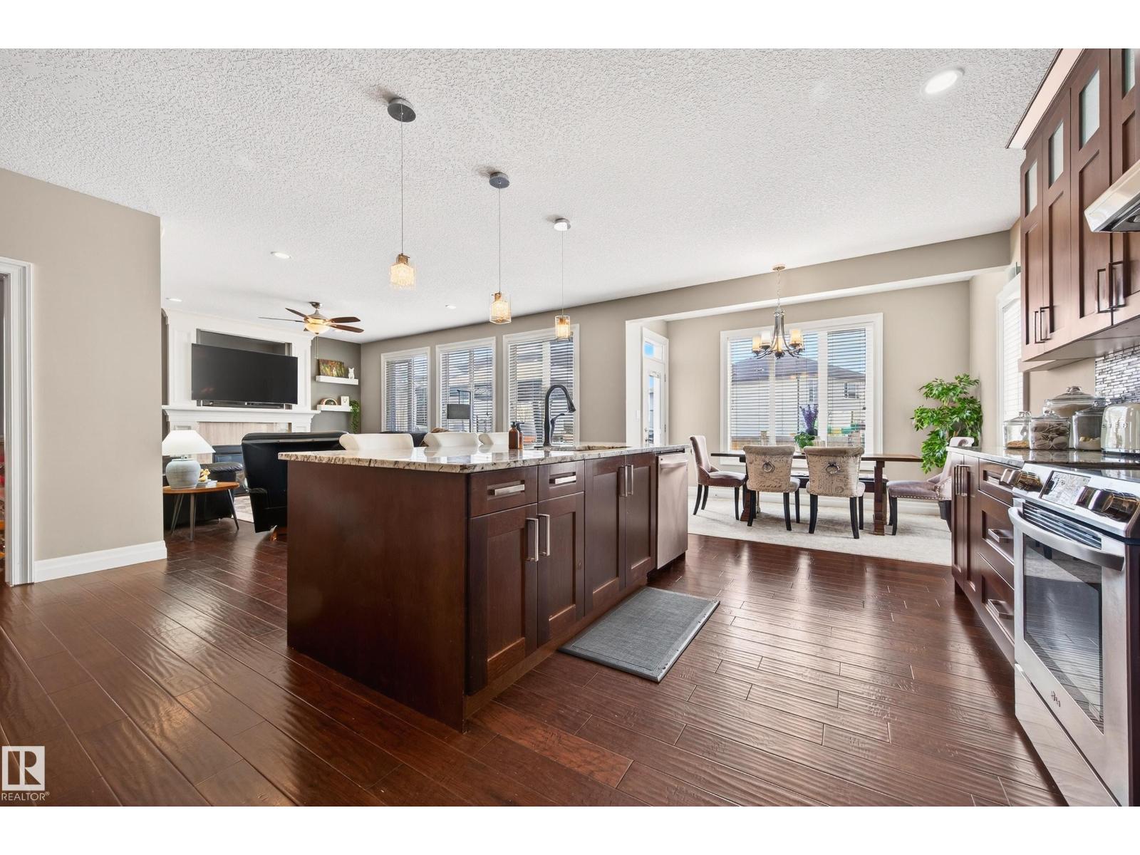 5204 Rue Eaglemont, Beaumont