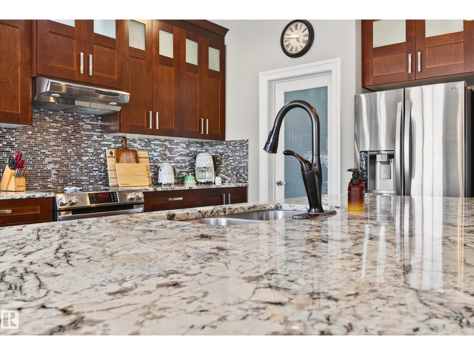 5204 Rue Eaglemont, Beaumont