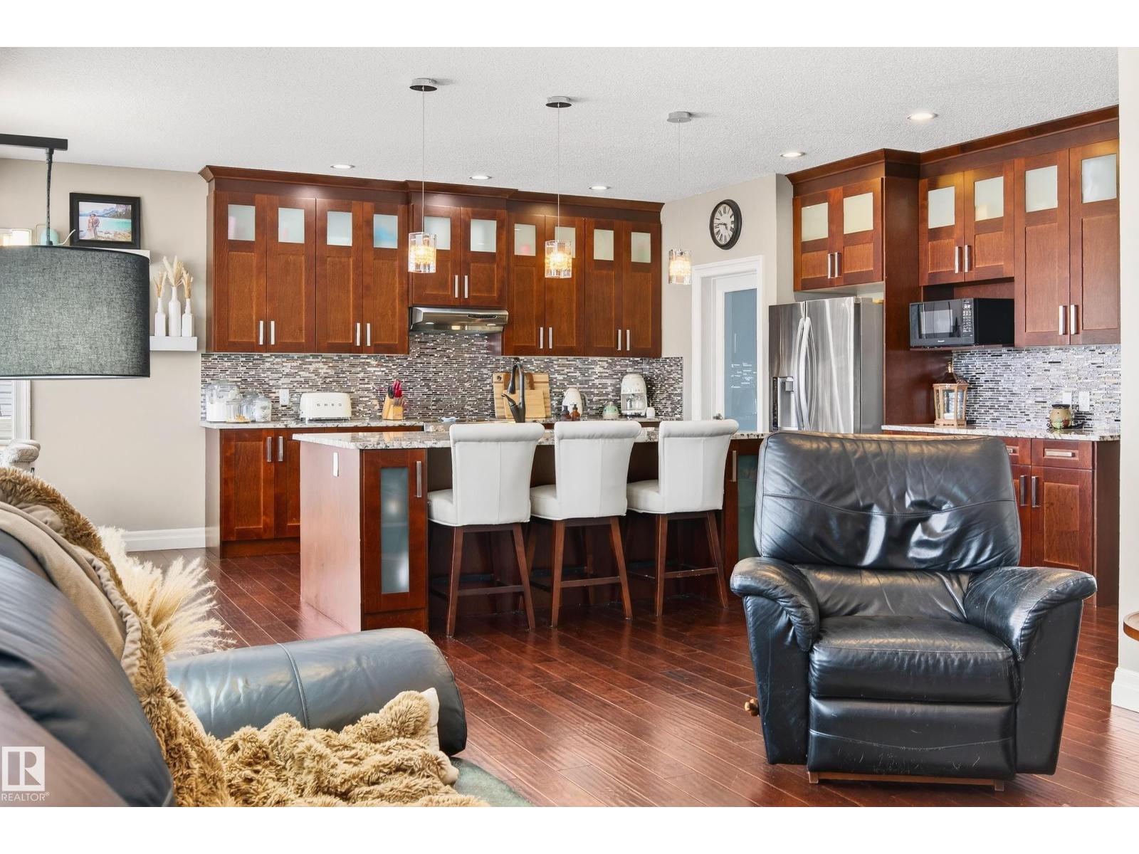 5204 Rue Eaglemont, Beaumont