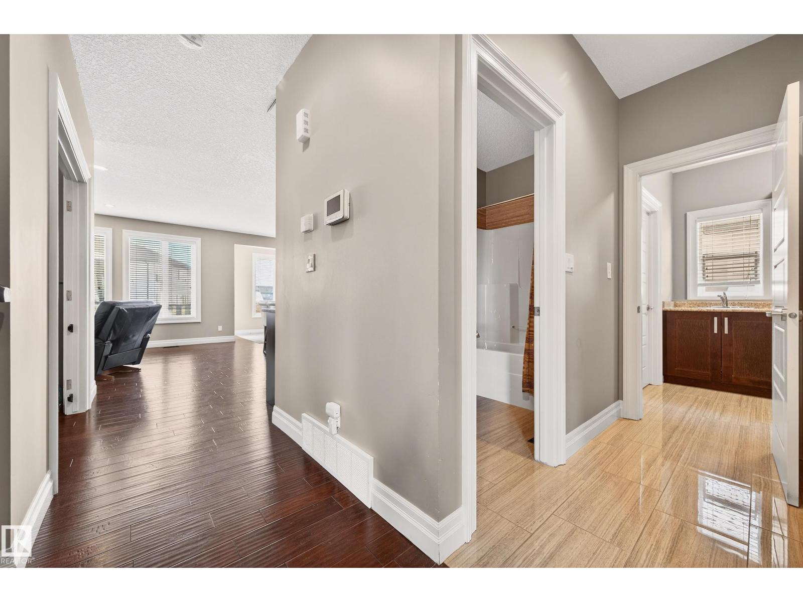 5204 Rue Eaglemont, Beaumont