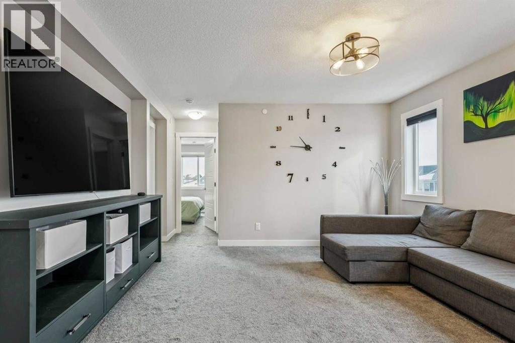 240 Lucas Avenue NW, Calgary, Alberta