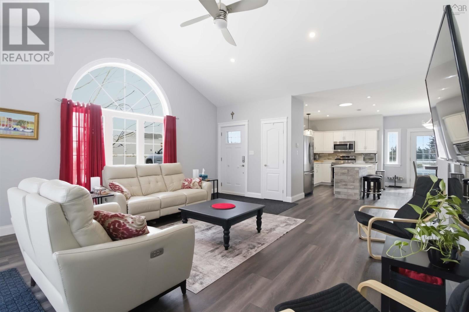 Property 7 of 50 of 172 Stargazer Drive