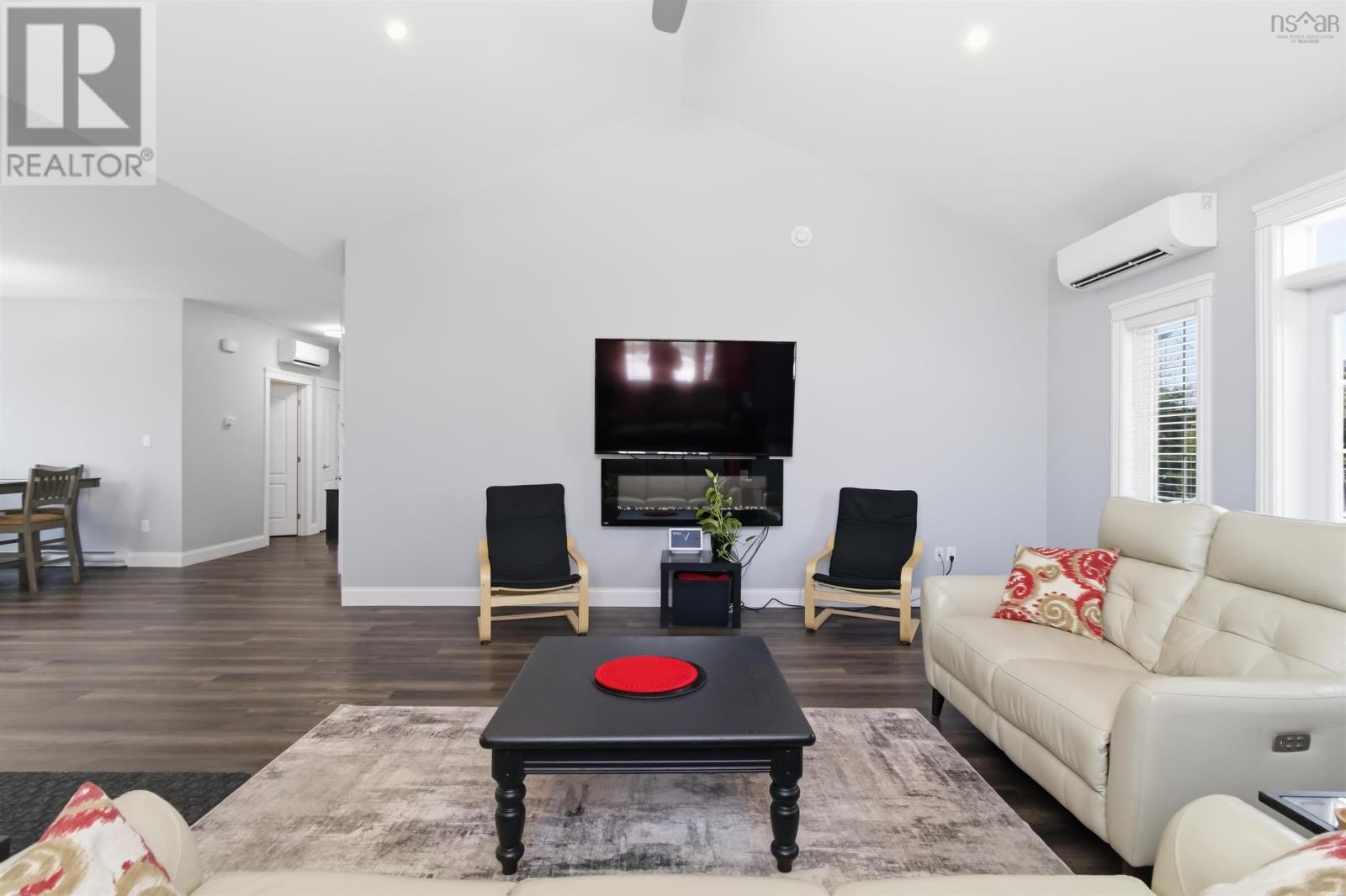 Property 8 of 50 of 172 Stargazer Drive