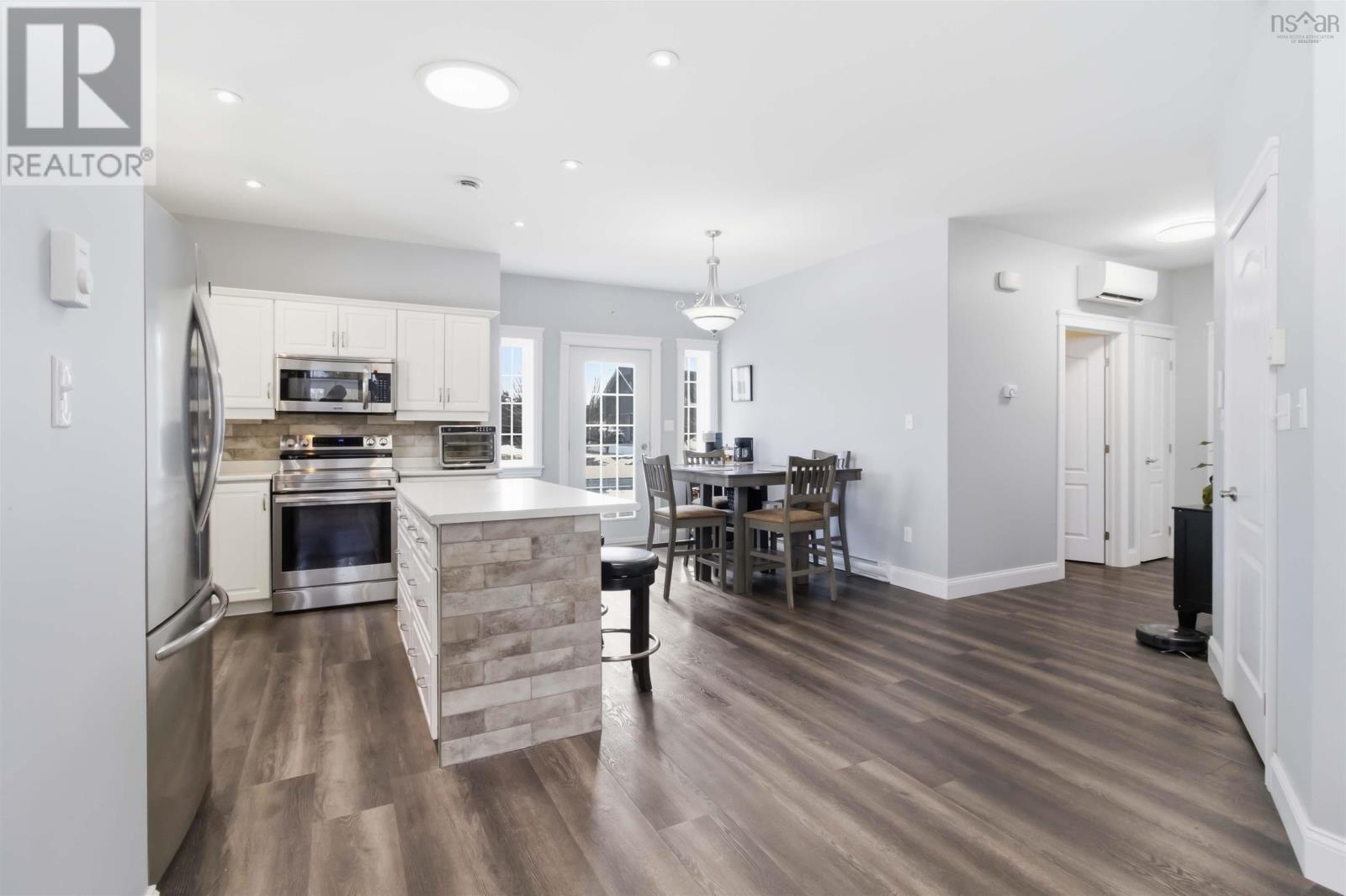 Property 46 of 50 of 172 Stargazer Drive