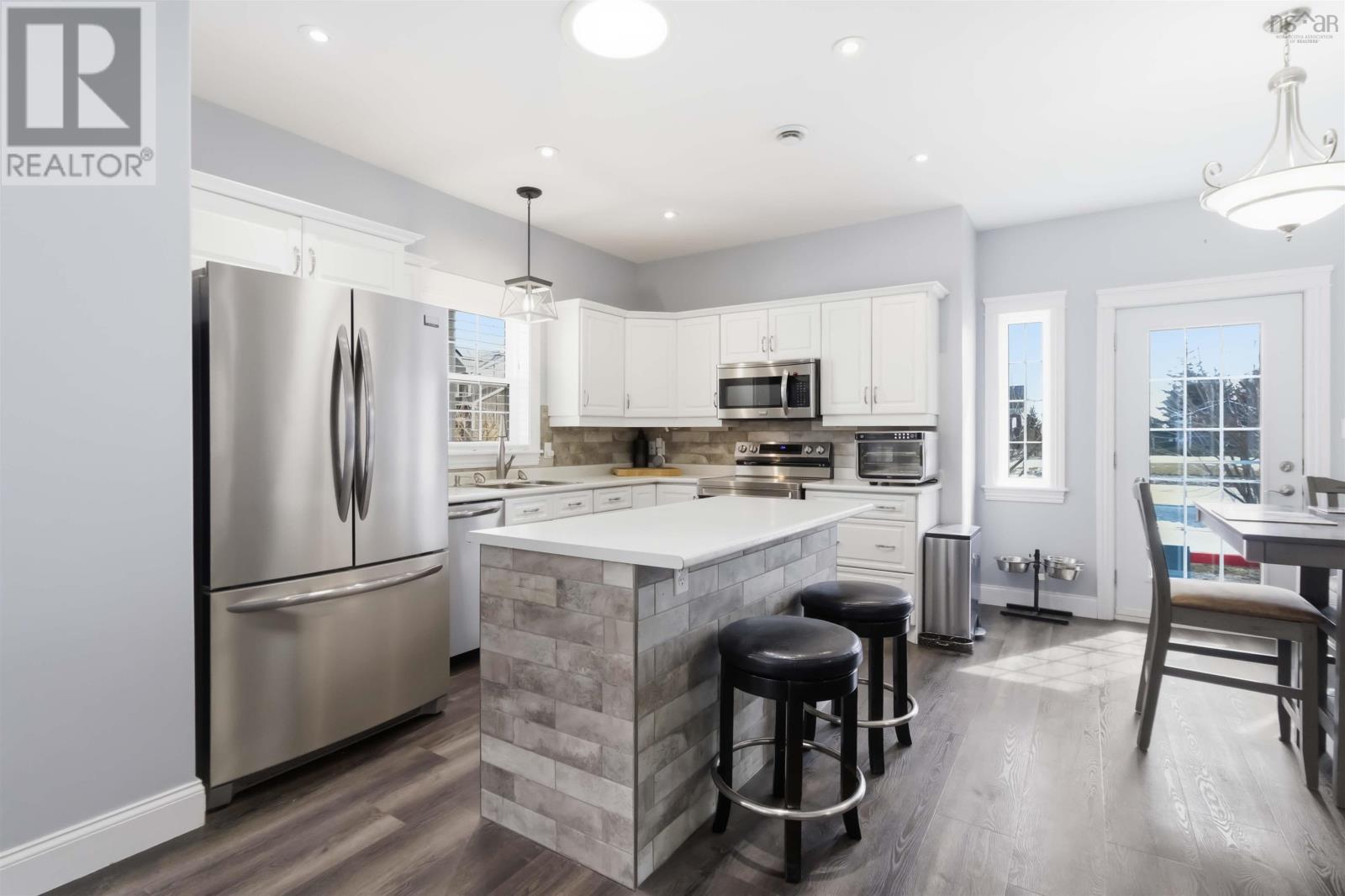 Property 12 of 50 of 172 Stargazer Drive