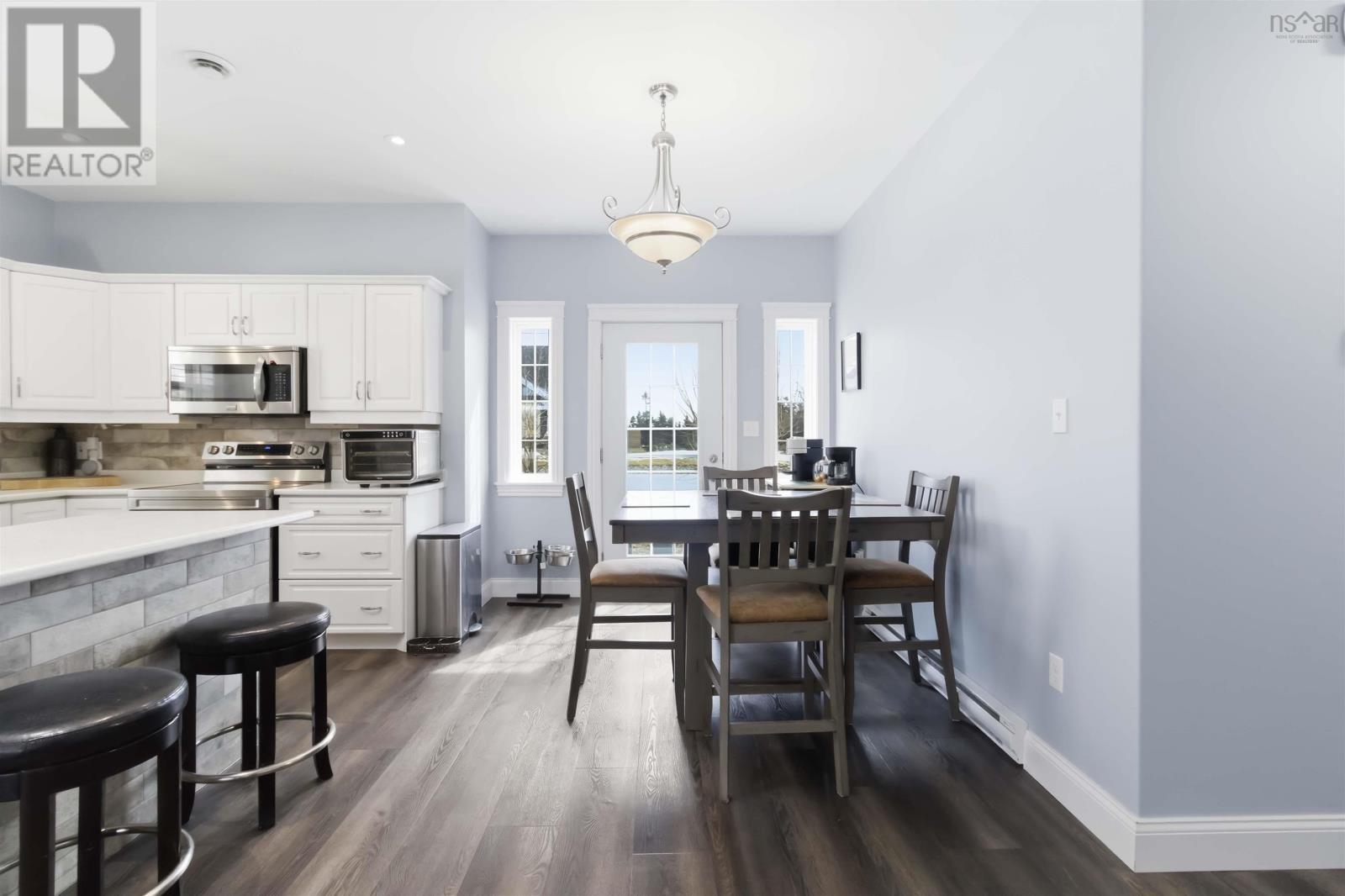 Property 22 of 50 of 172 Stargazer Drive