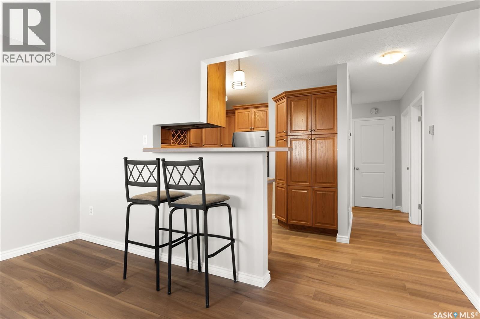 #22 4341 RAE STREET - 8