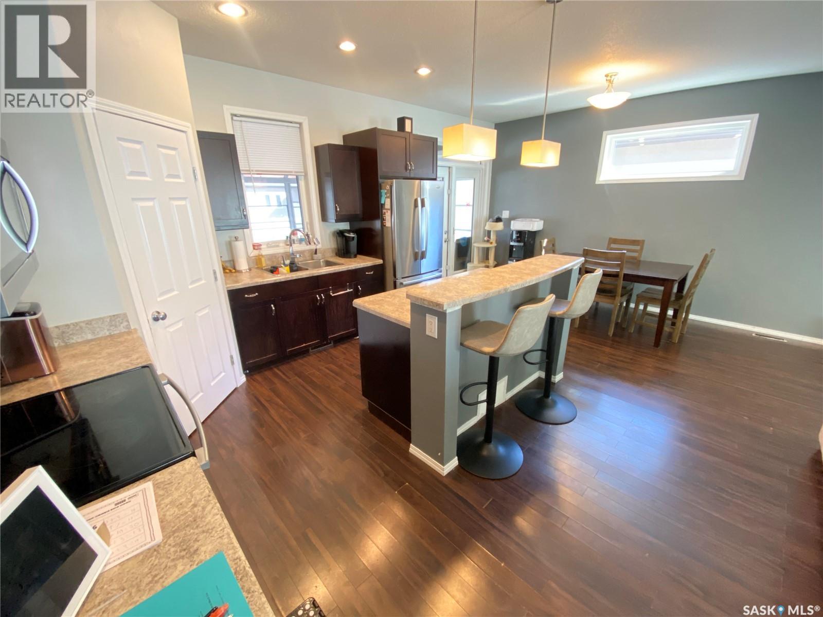 703 Barber CRESCENT - photo 5