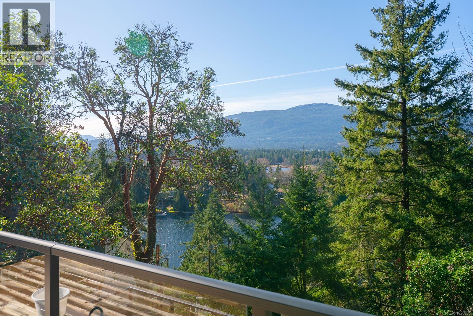 #A 76 SUMMIT DR - 18