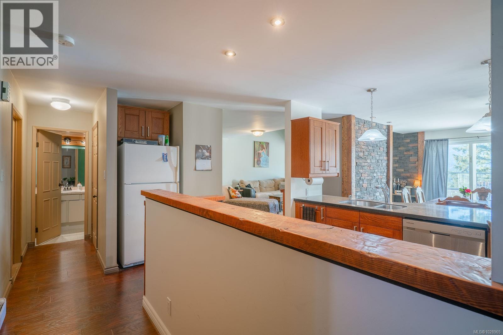 #A 76 SUMMIT DR - 25