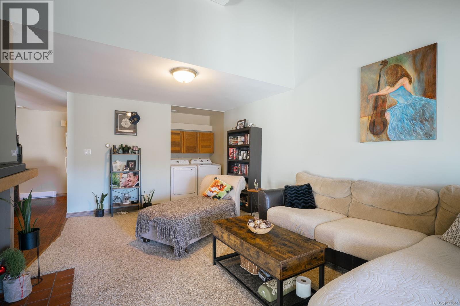 #A 76 SUMMIT DR - 27