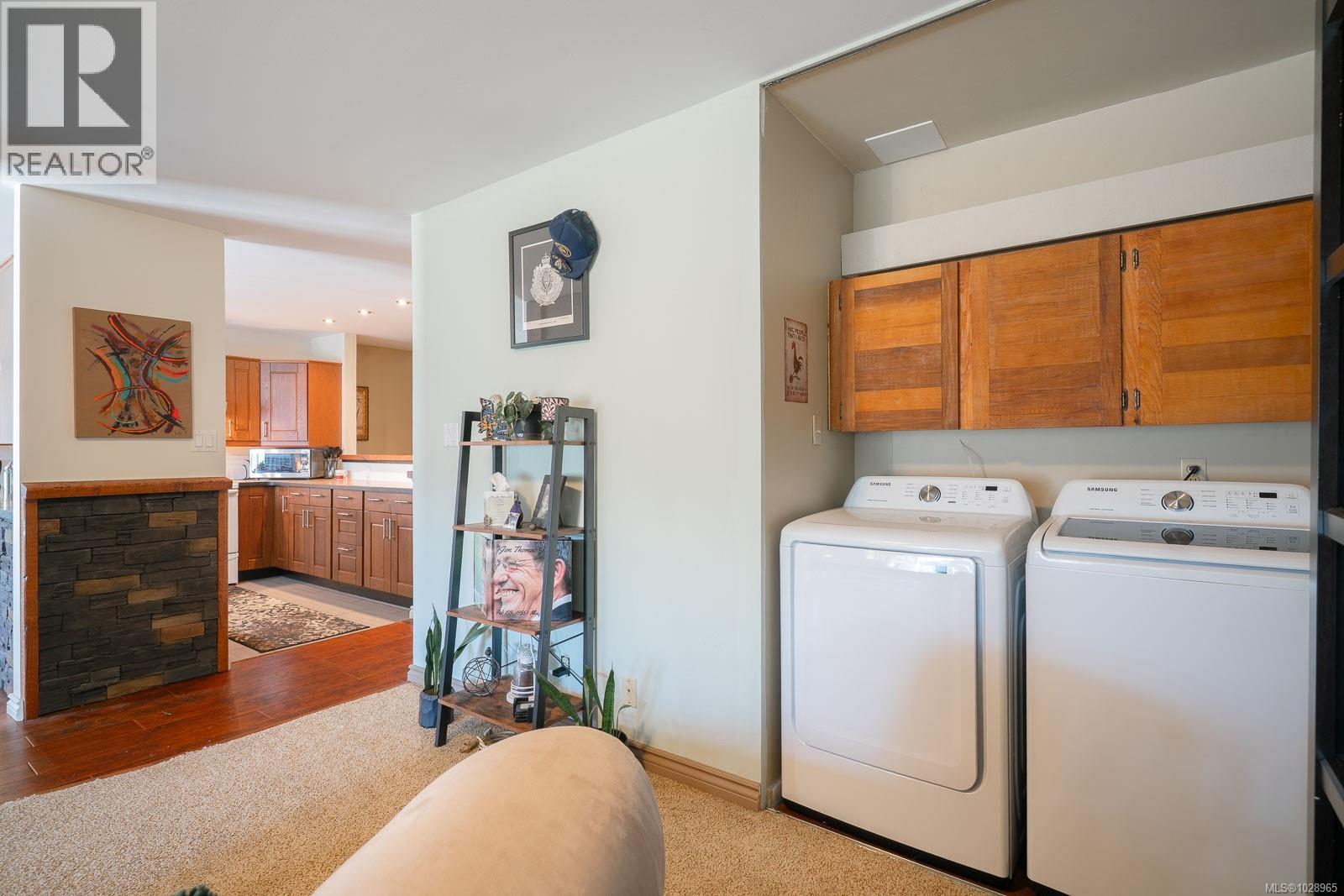 #A 76 SUMMIT DR - 29