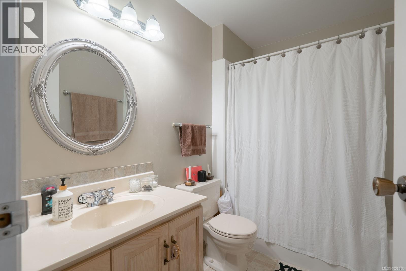 #A 76 SUMMIT DR - 31