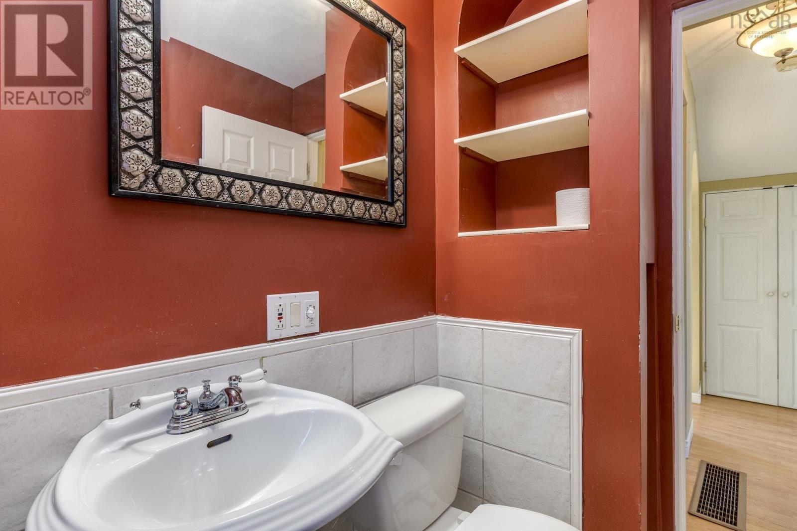 Property 1 of 50 of 3665 Albert Street