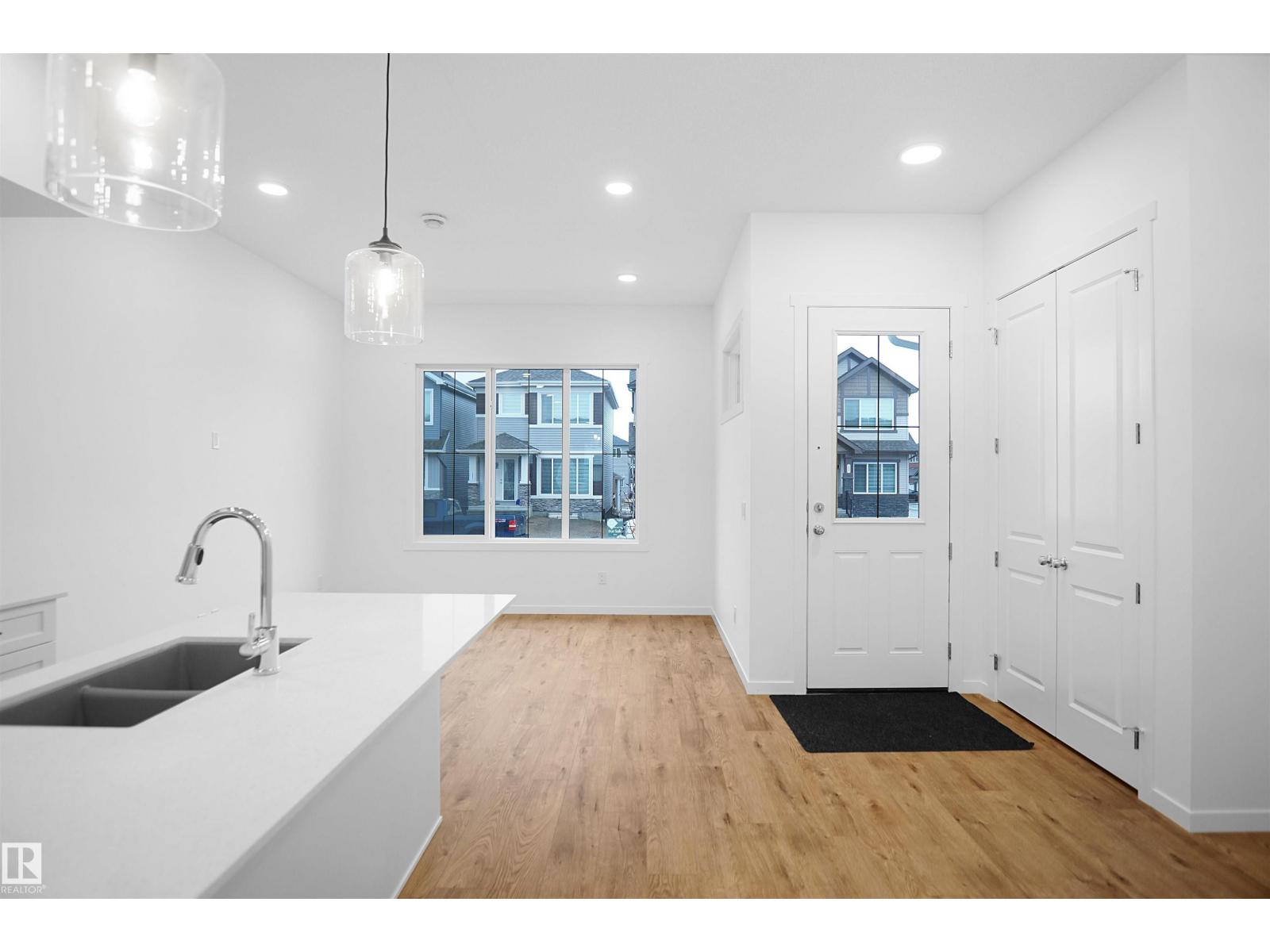 20605 42 AV NW - 5