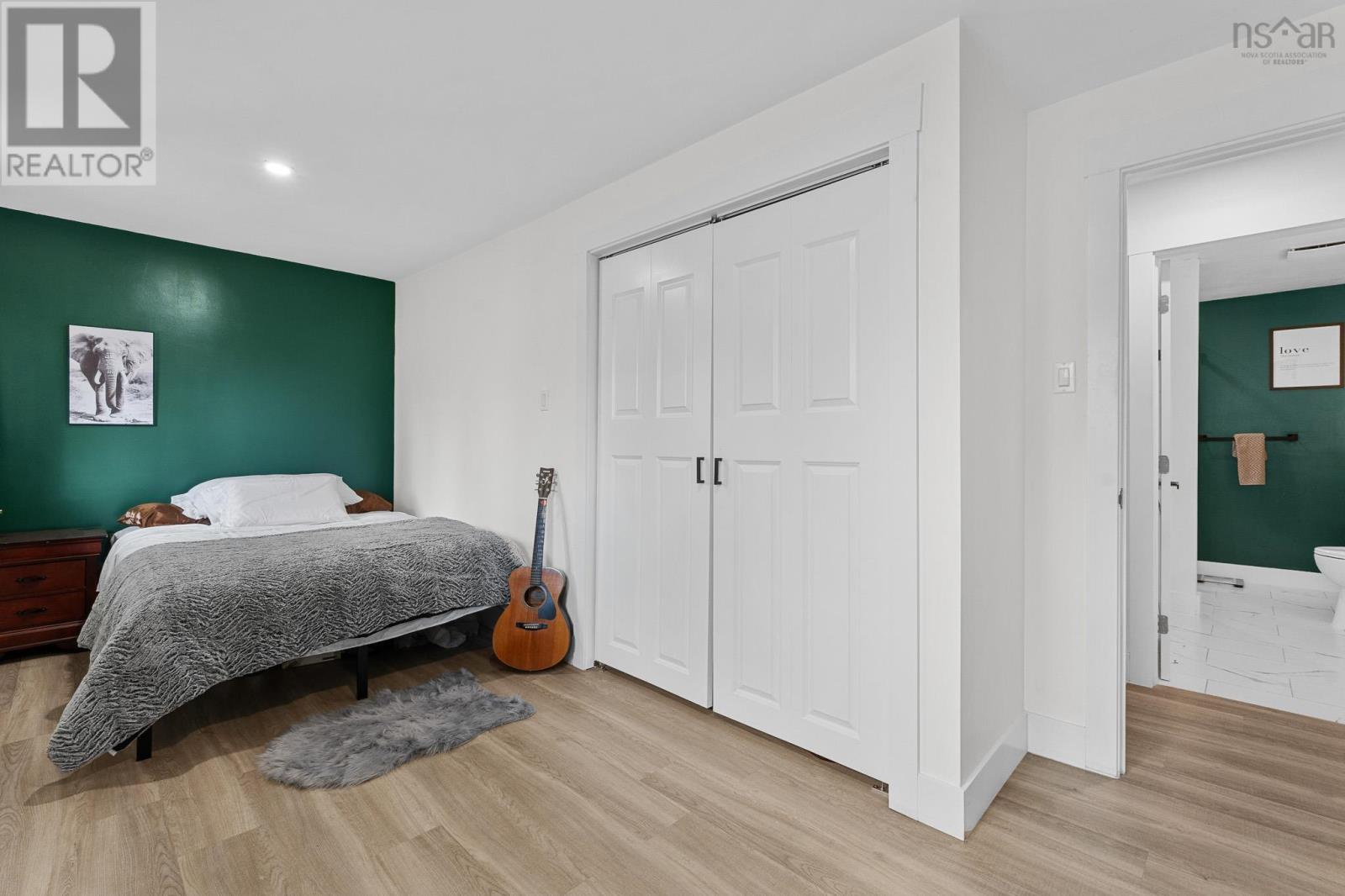 Property 22 of 34 of 49 Madeline Avenue