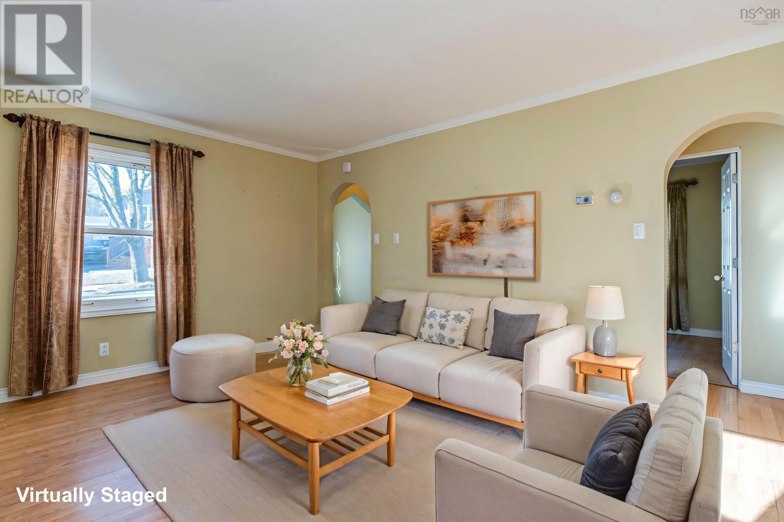 Property 34 of 50 of 3665 Albert Street