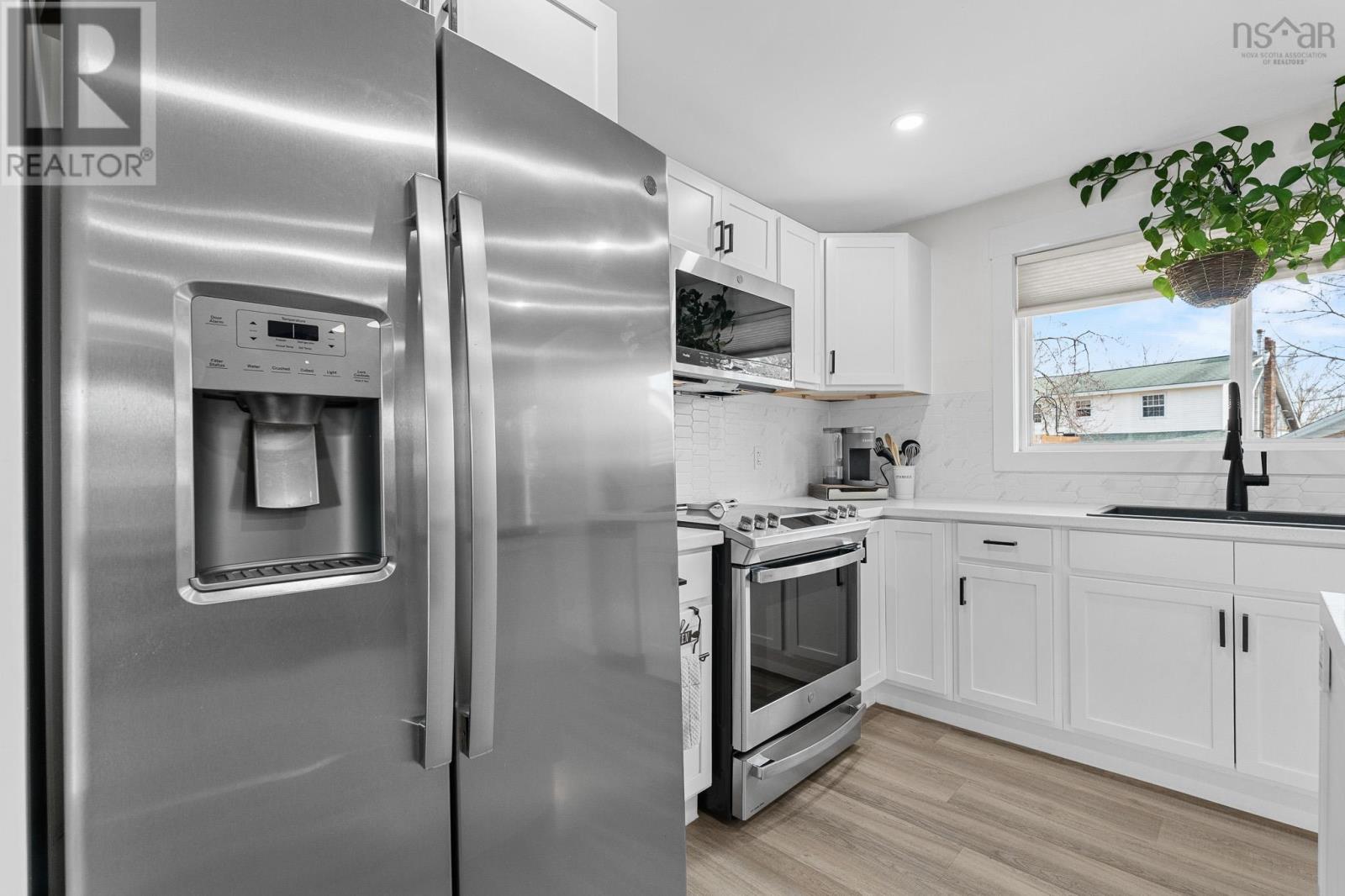 Property 28 of 34 of 49 Madeline Avenue