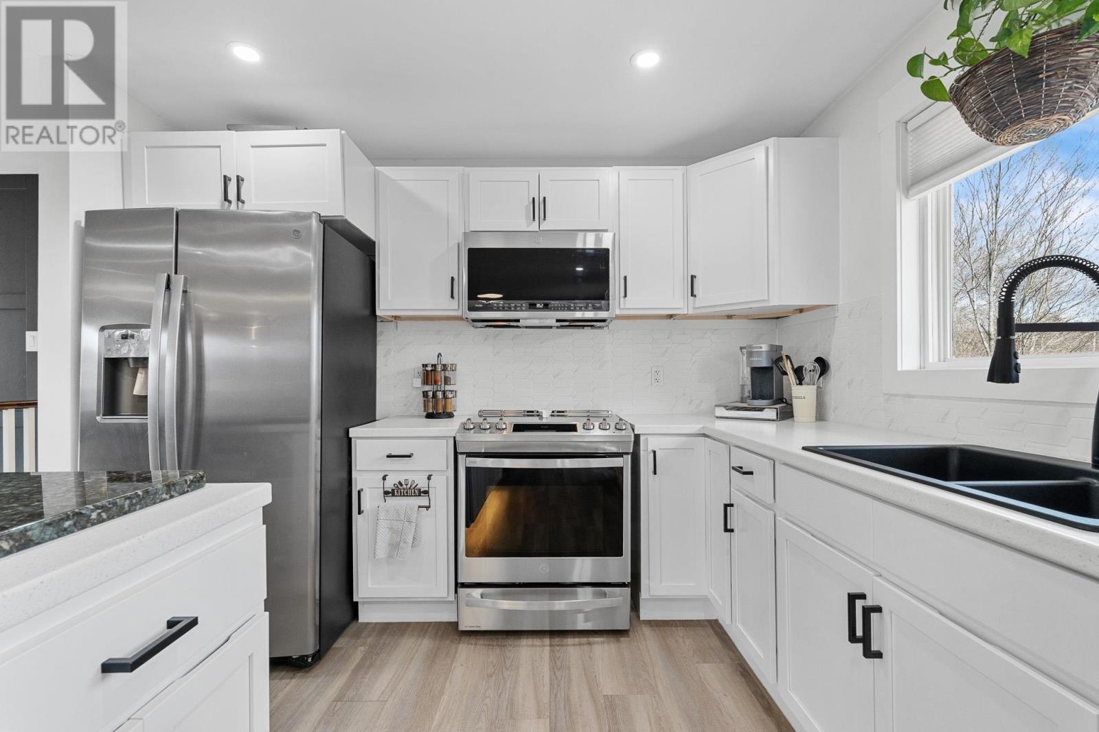 Property 18 of 34 of 49 Madeline Avenue