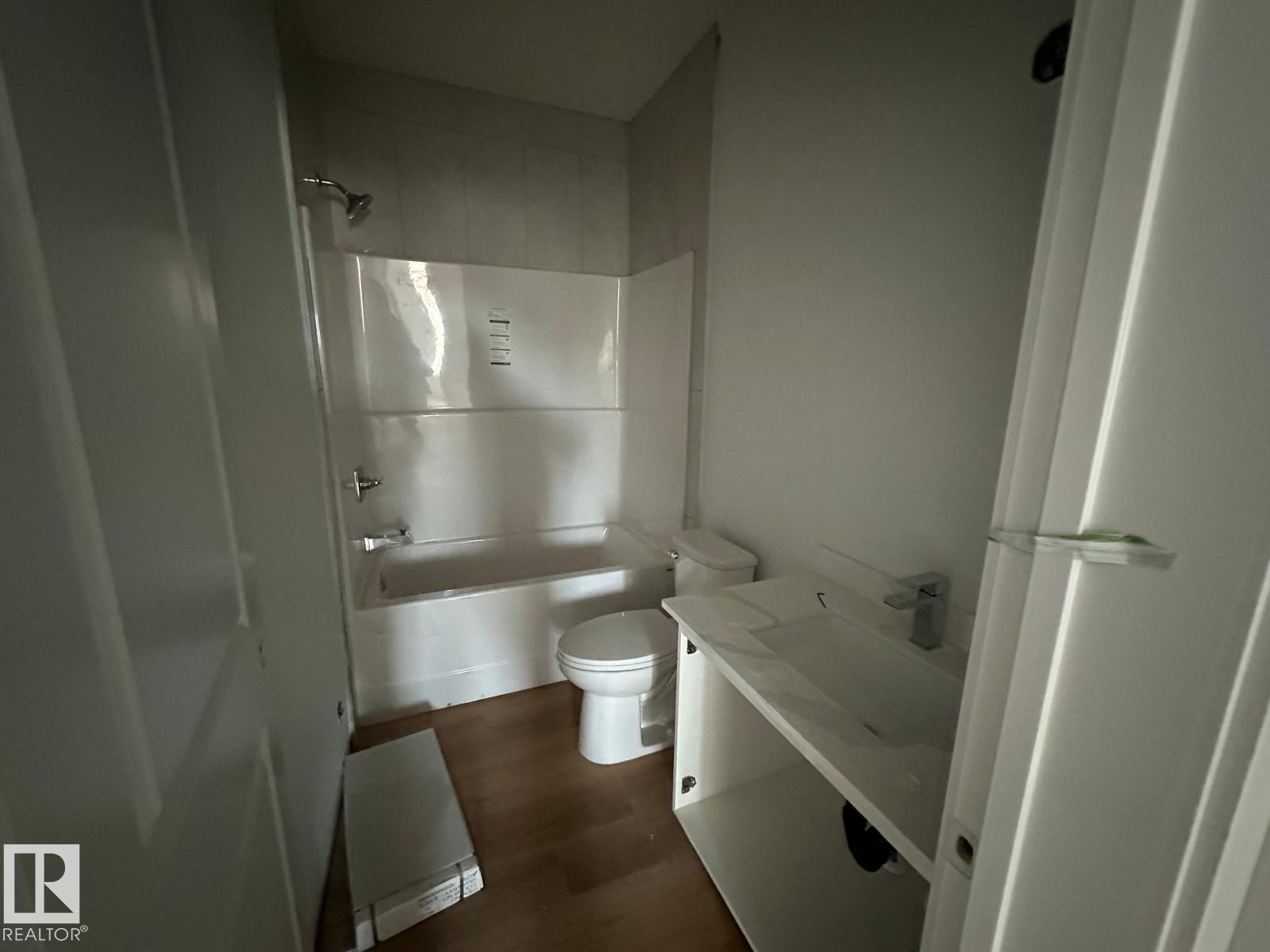 Single Family House for Sale in   ST NW Edmonton 