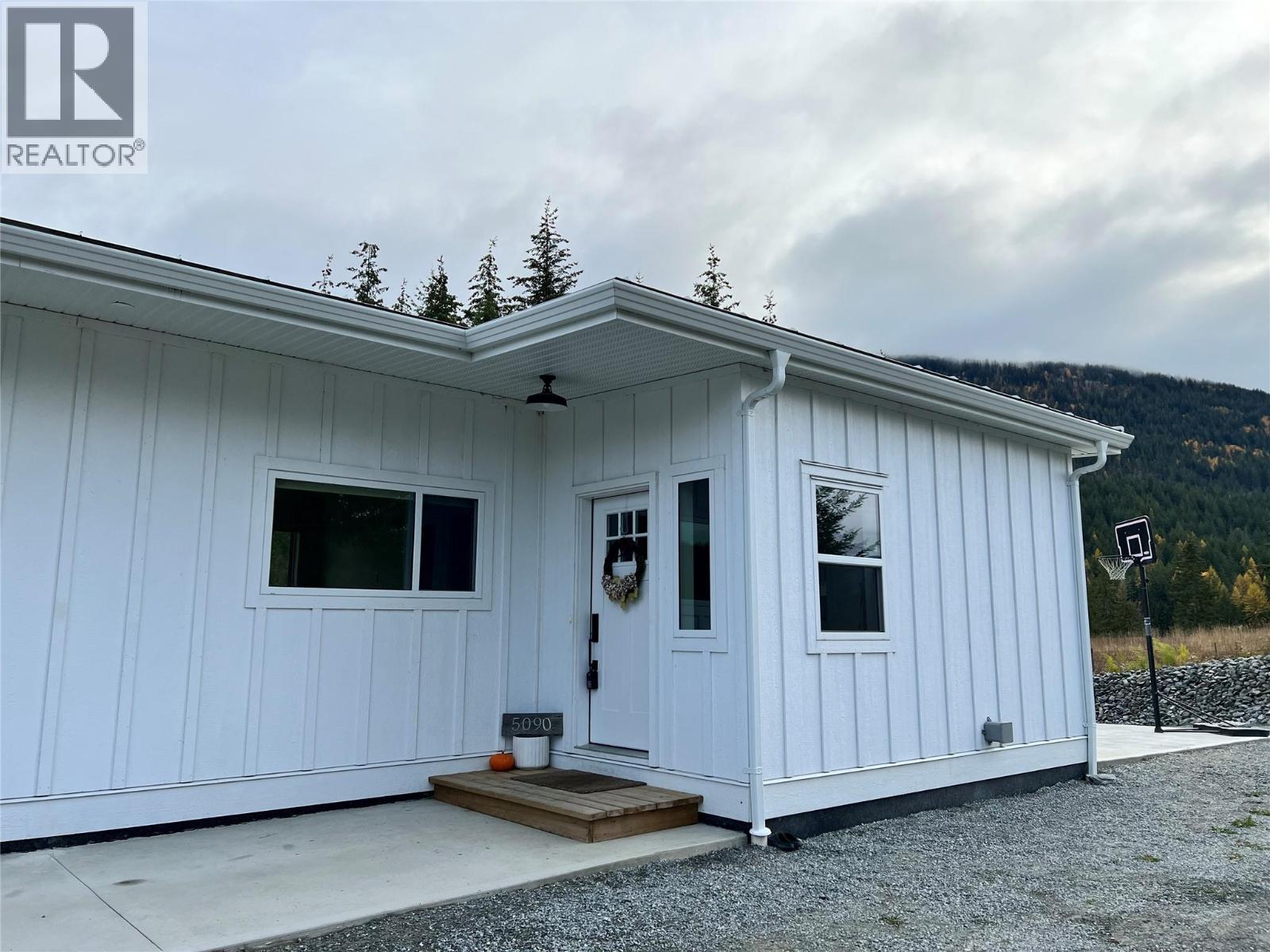 5090 50A STREET NE - 4