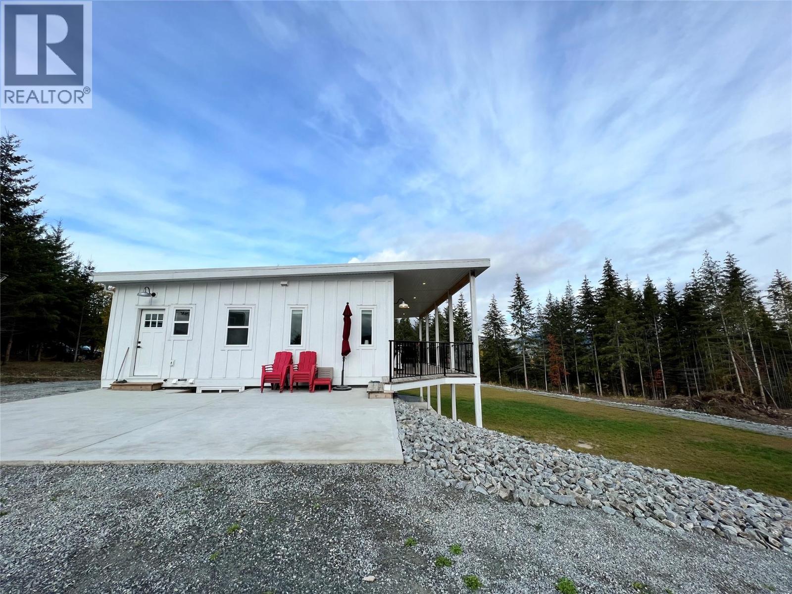 5090 50A STREET NE - 5