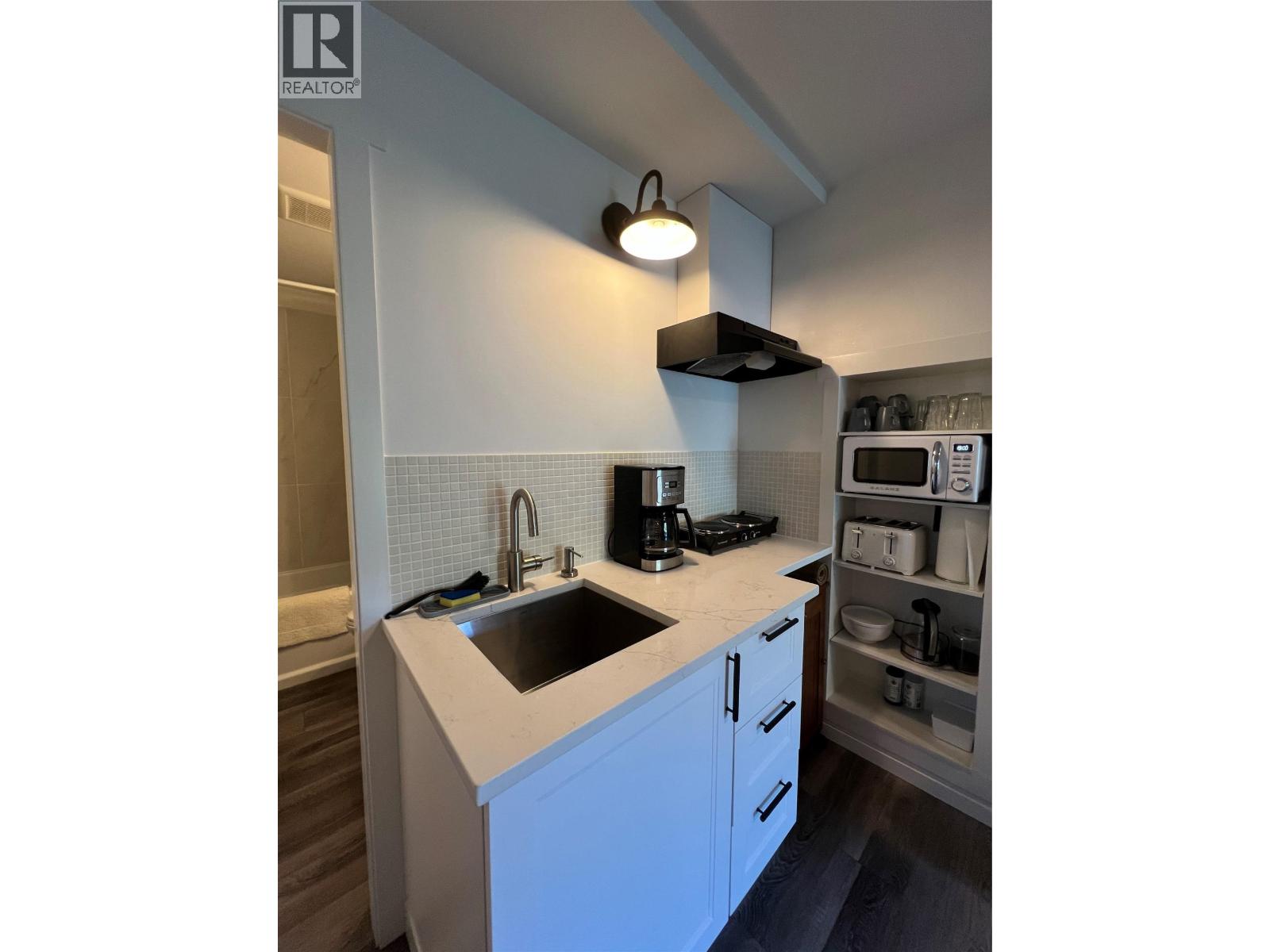 5090 50A Street NE - 37